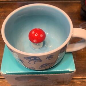BN IN BOX CERRA MUSHROOM OEEK A BOO CERAMIC MUG.